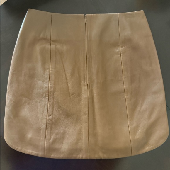 Designer “The Sei” 100% Lambskin Baseball Hem Mini Skirt, Size 2. - Picture 5 of 16